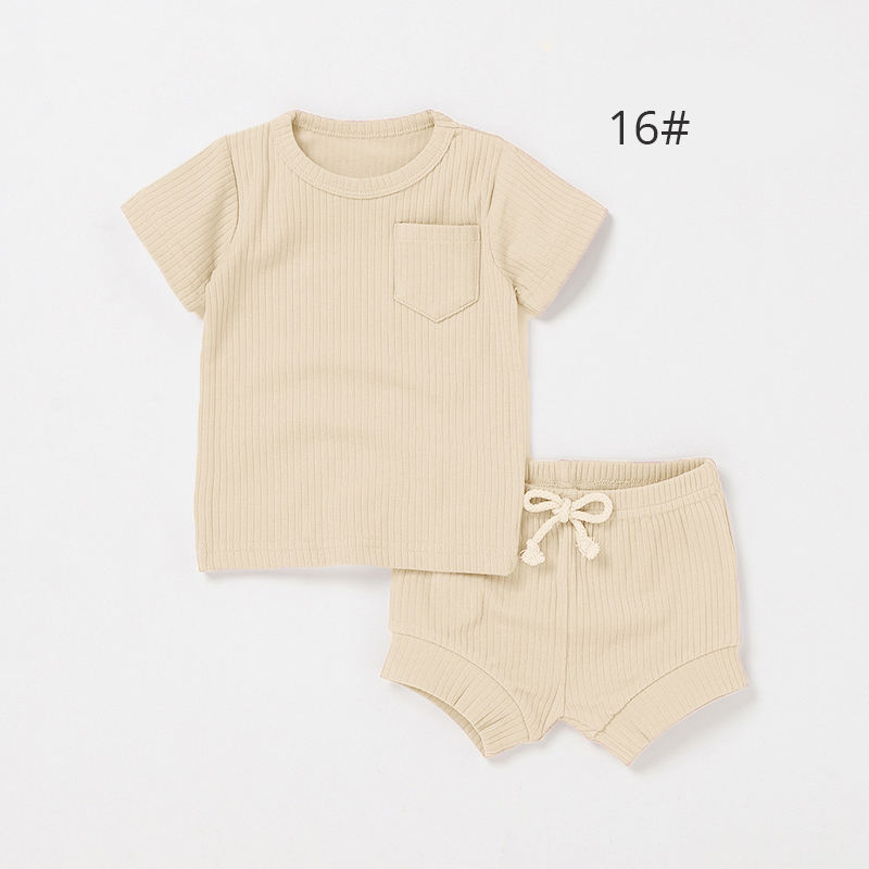 Ensembles hauts et shorts 2 a 4 ans