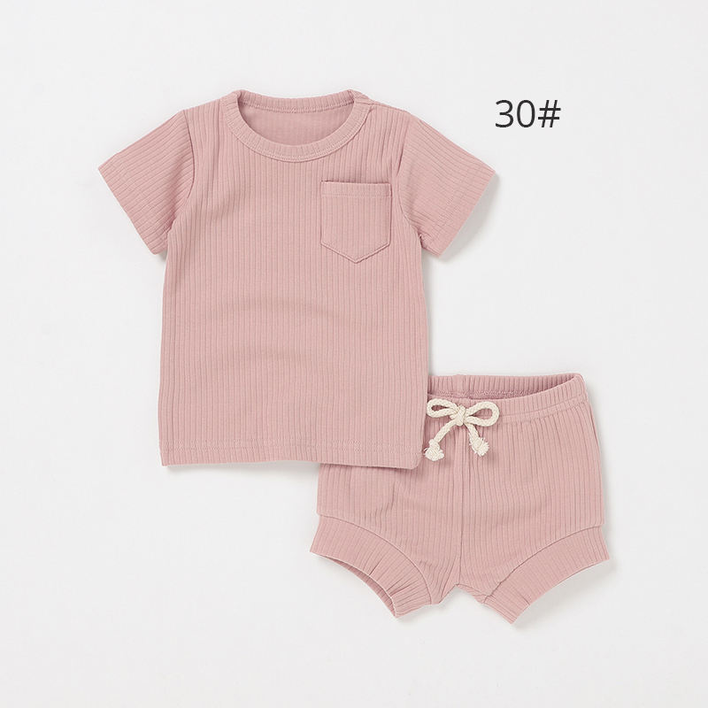 Ensembles hauts et shorts 2 a 4 ans