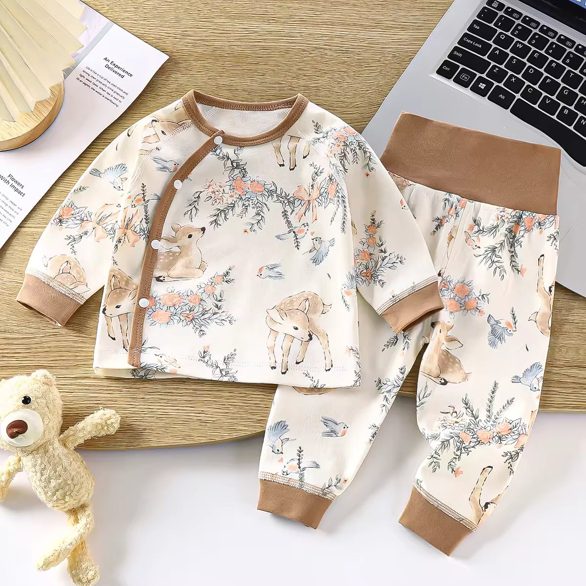Two-piece pyjamas for toddlers aged 1 to 2 years